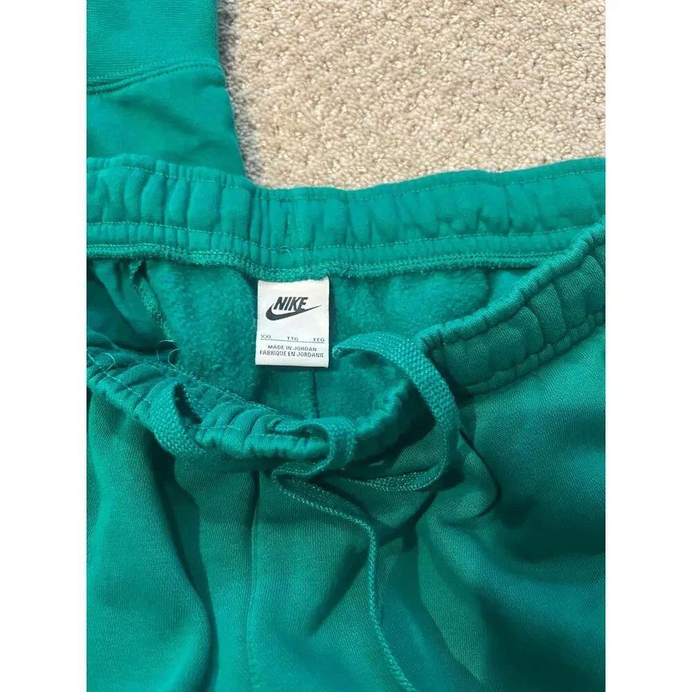 Green Nike Sweatpants